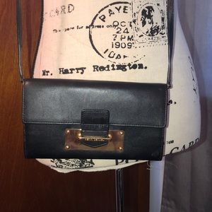 Henri bendel leather crossbody wallet/clutch!